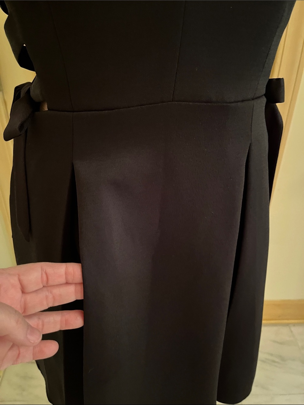 BCBGMAXAZRIA "Kalie" Party Event Lace Up Open Side Black Deep V-Neck Mini LBD 4 - Picture 8 of 16